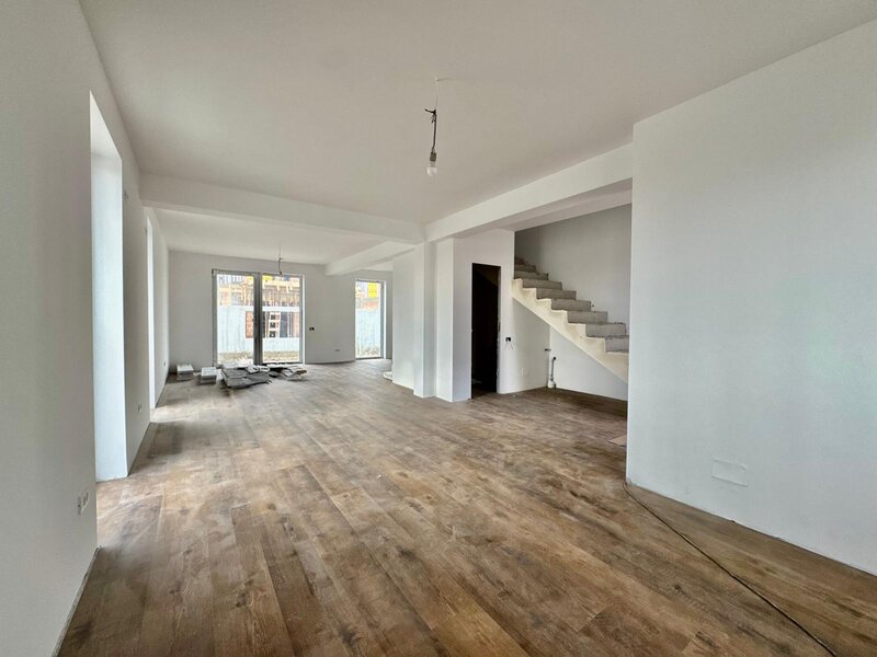 Tunari, Complex Teilor 77 vanzare vila individuala