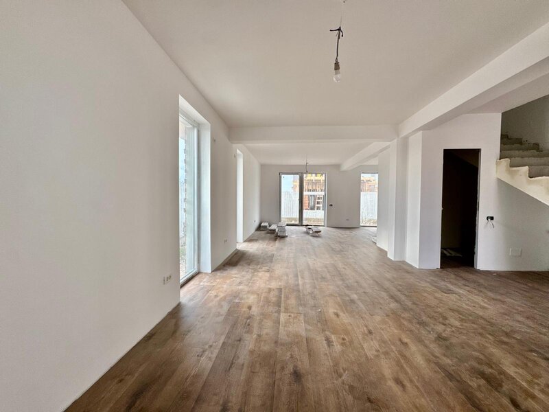 Tunari, Complex Teilor 77 vanzare vila individuala