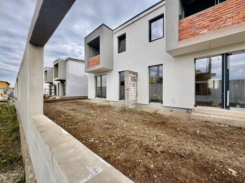 Tunari, Complex Teilor 77 vanzare vila individuala